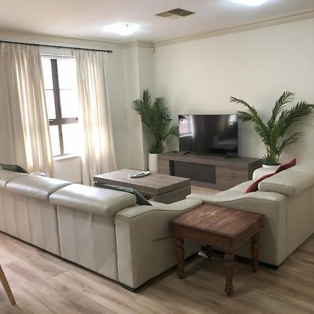 Superb Stay In Adelaides East End Kültér fotó
